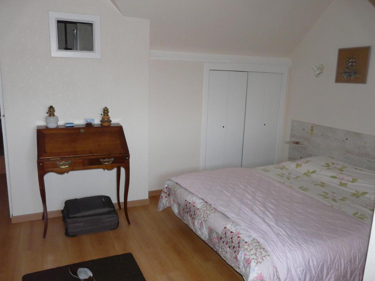 Mamoucafecouette Bed and Breakfast Roz-sur-Couesnon Exteriör bild